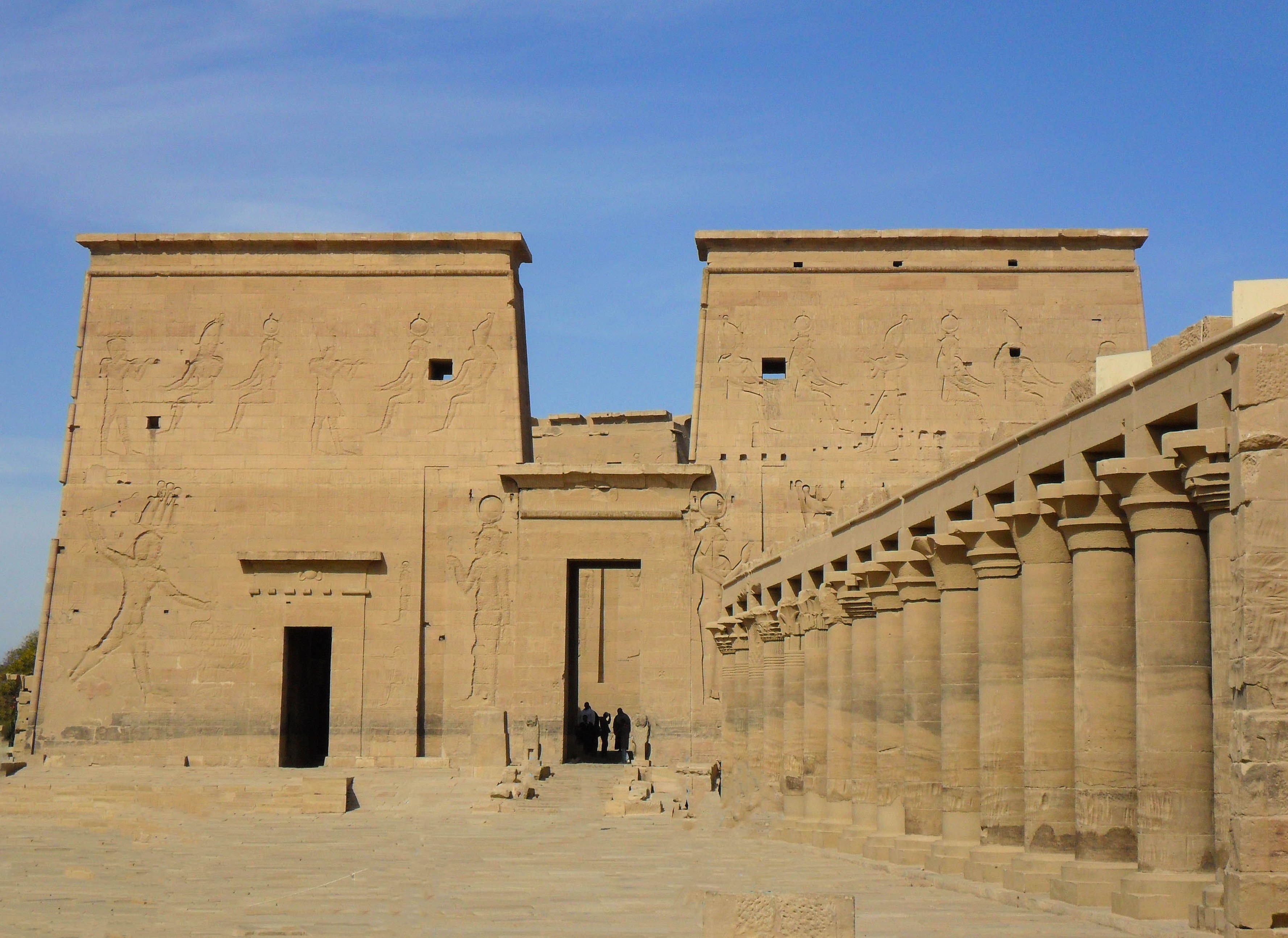 tour-listing-details-slide