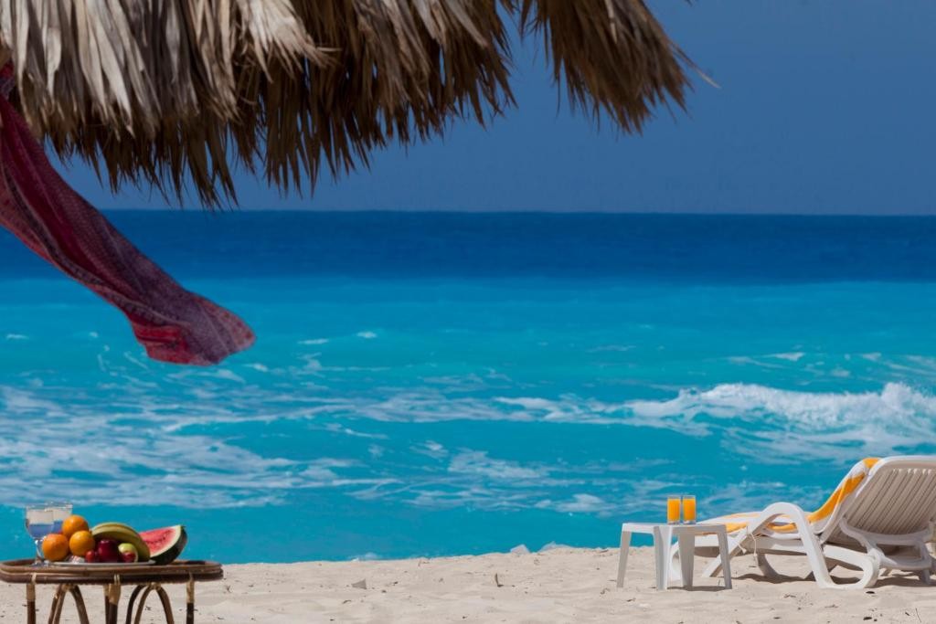 tour-listing-details-slide