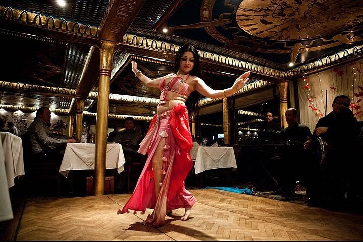 tour-listing-details-slide